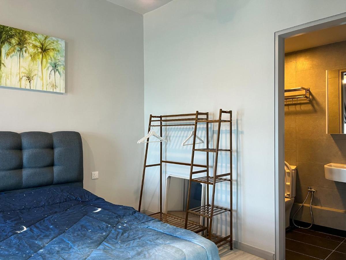 Jesselton Point Seaview Homestay Кота-Кинабалу Экстерьер фото